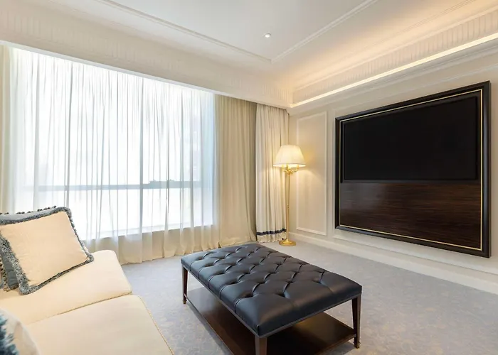 The Plaza Doha, Lxr Hotels & Resorts