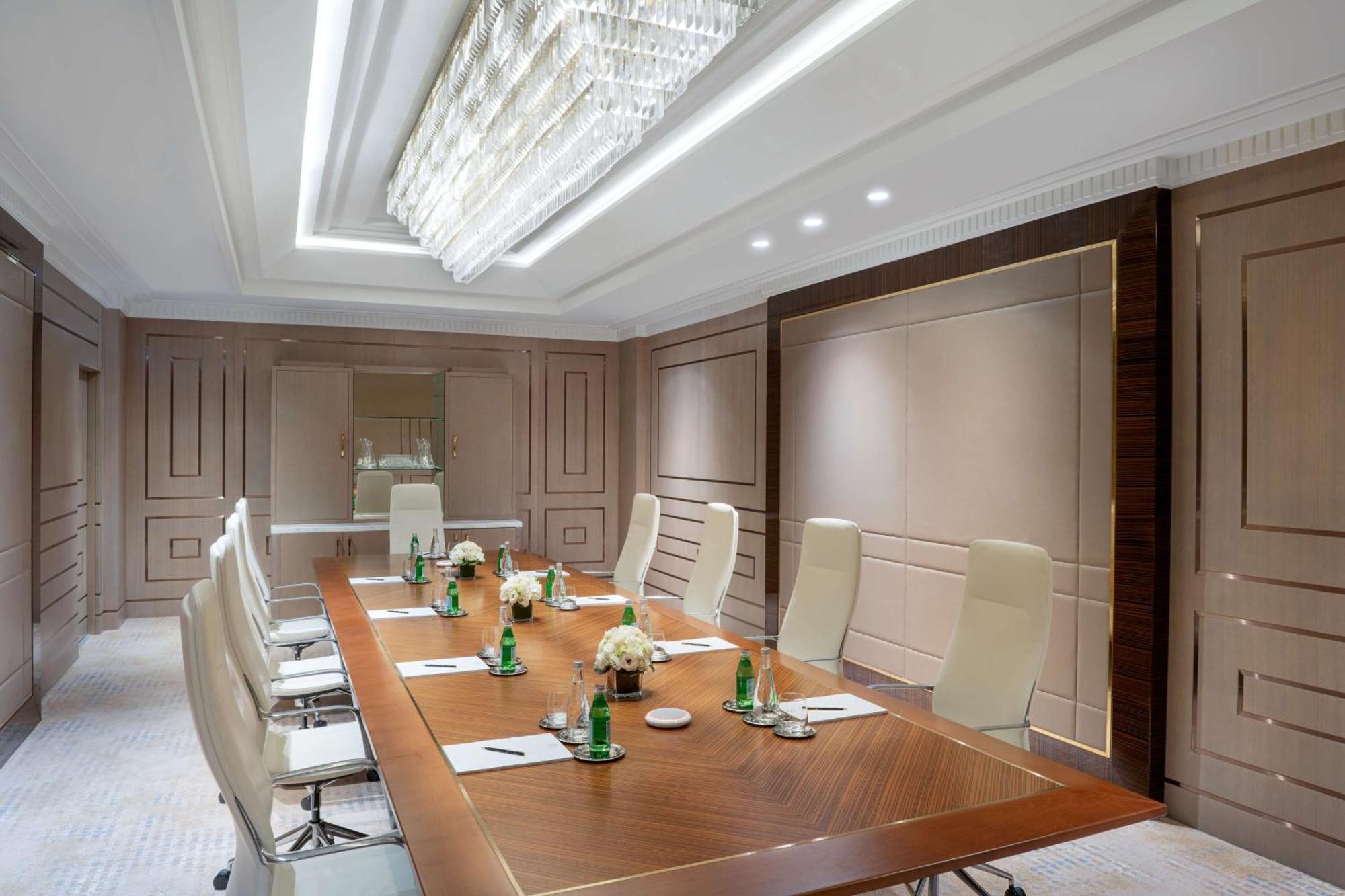 The Plaza Doha, Lxr & 5*